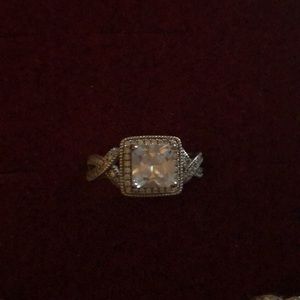 Silver Ring w/ cubic Zirconia